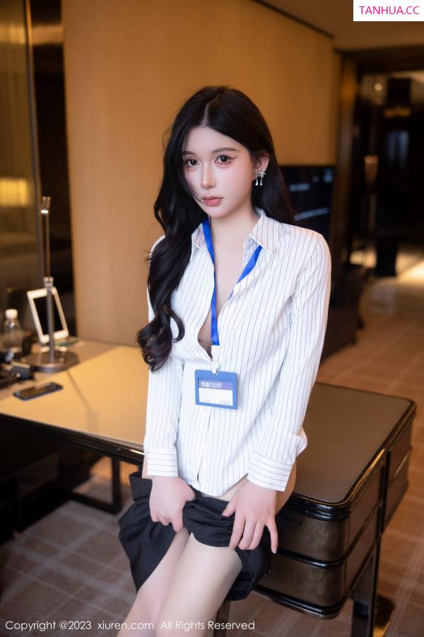   [XiuRen]高清写真图 2023.02.10 No.6247 林珊珊 短裙美腿第29张图片